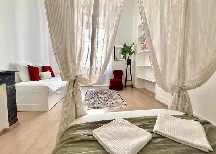 Cosy Traditional Old Stone Townhouse In Bastide * Carcassonne