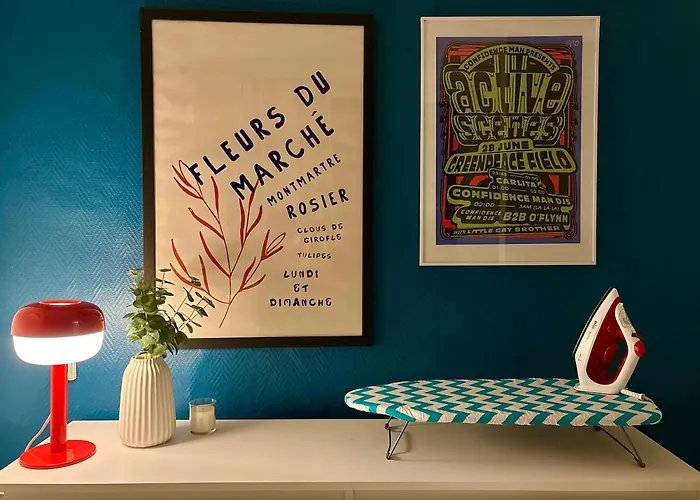 Dom wakacyjny Cosy Traditional Old Stone Townhouse In Bastide *