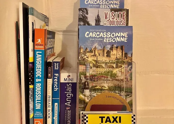 Cosy Traditional Old Stone Townhouse In Bastide Dom wakacyjny Carcassonne