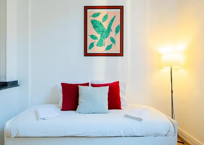 Dom wakacyjny Cosy Traditional Old Stone Townhouse In Bastide Carcassonne