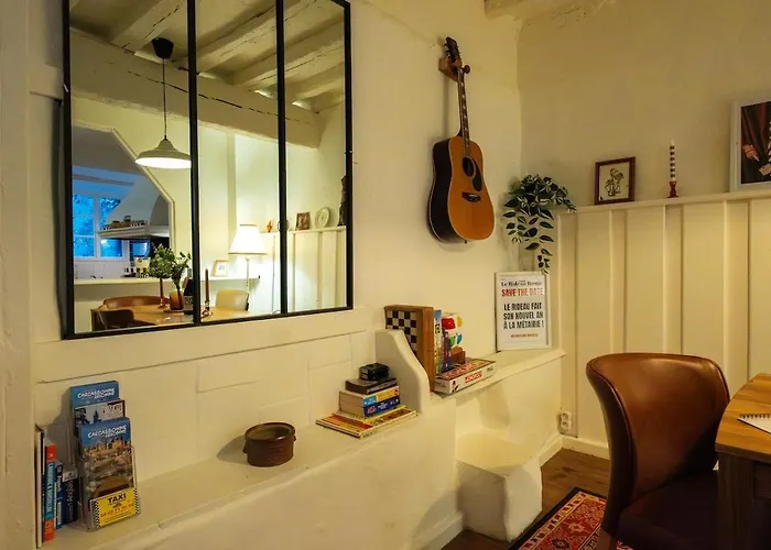 Cosy Traditional Old Stone Townhouse In Bastide * Carcassonne