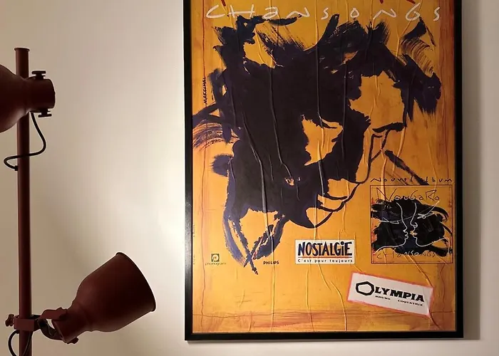 Dom wakacyjny Cosy Traditional Old Stone Townhouse In Bastide Carcassonne