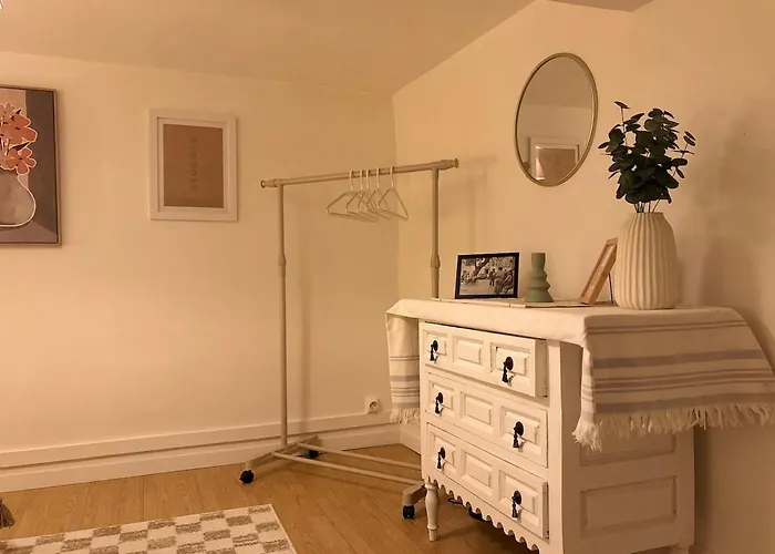 Cosy Traditional Old Stone Townhouse In Bastide Dom wakacyjny