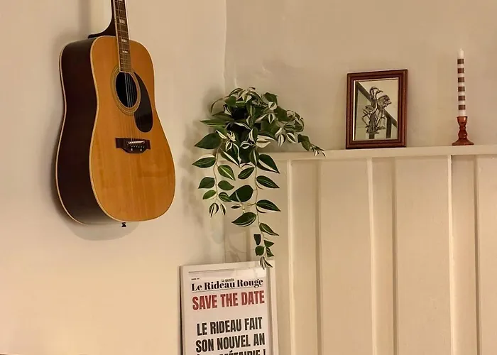 Dom wakacyjny Cosy Traditional Old Stone Townhouse In Bastide *